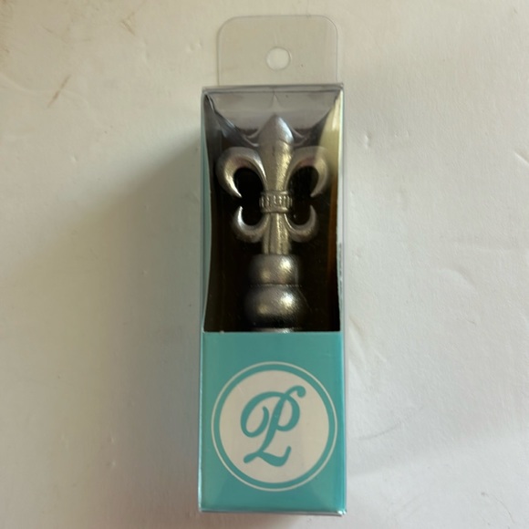 Gartner Studios “P” Wax Stamper - Picture 1 of 5